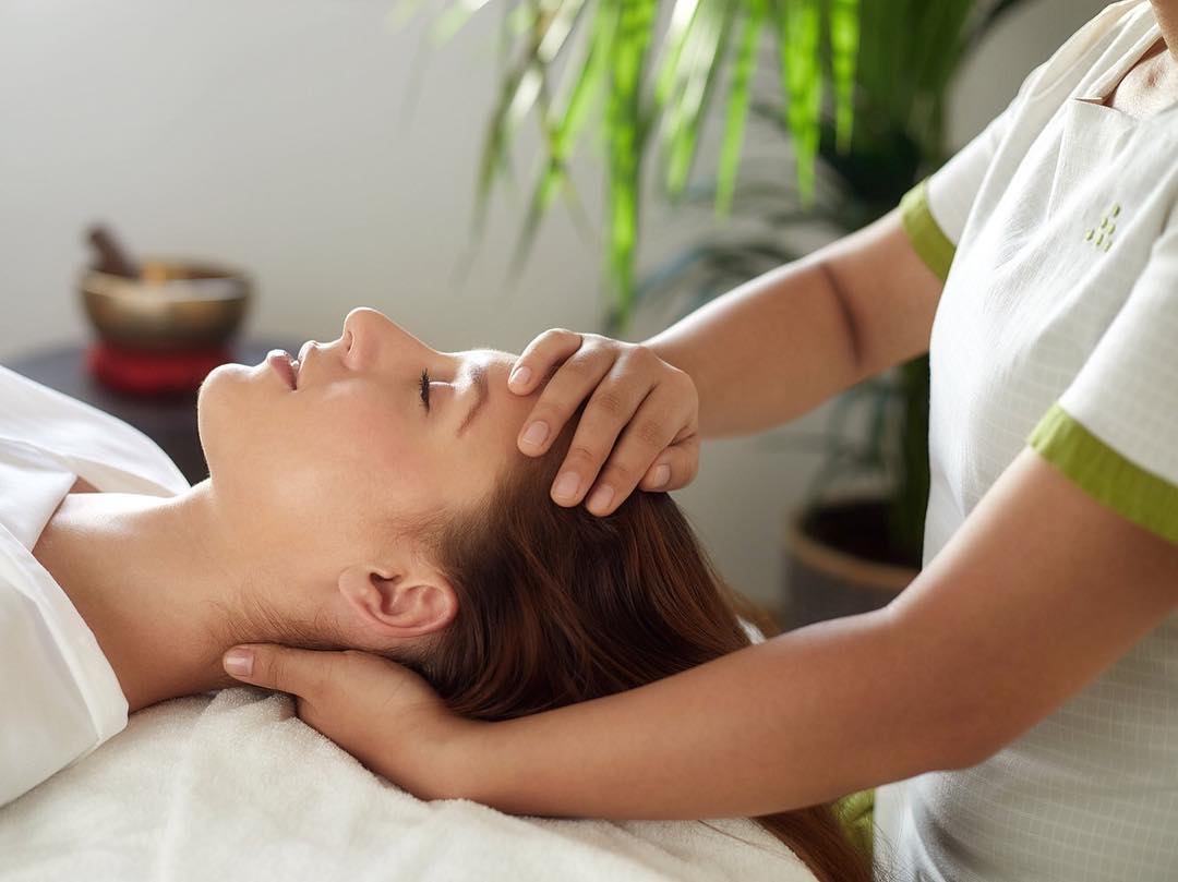 Trouble sleeping: Top tips & tricks to improve your sleep