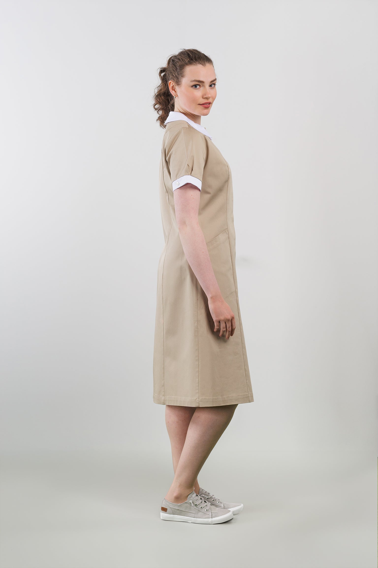 hospitality work dress