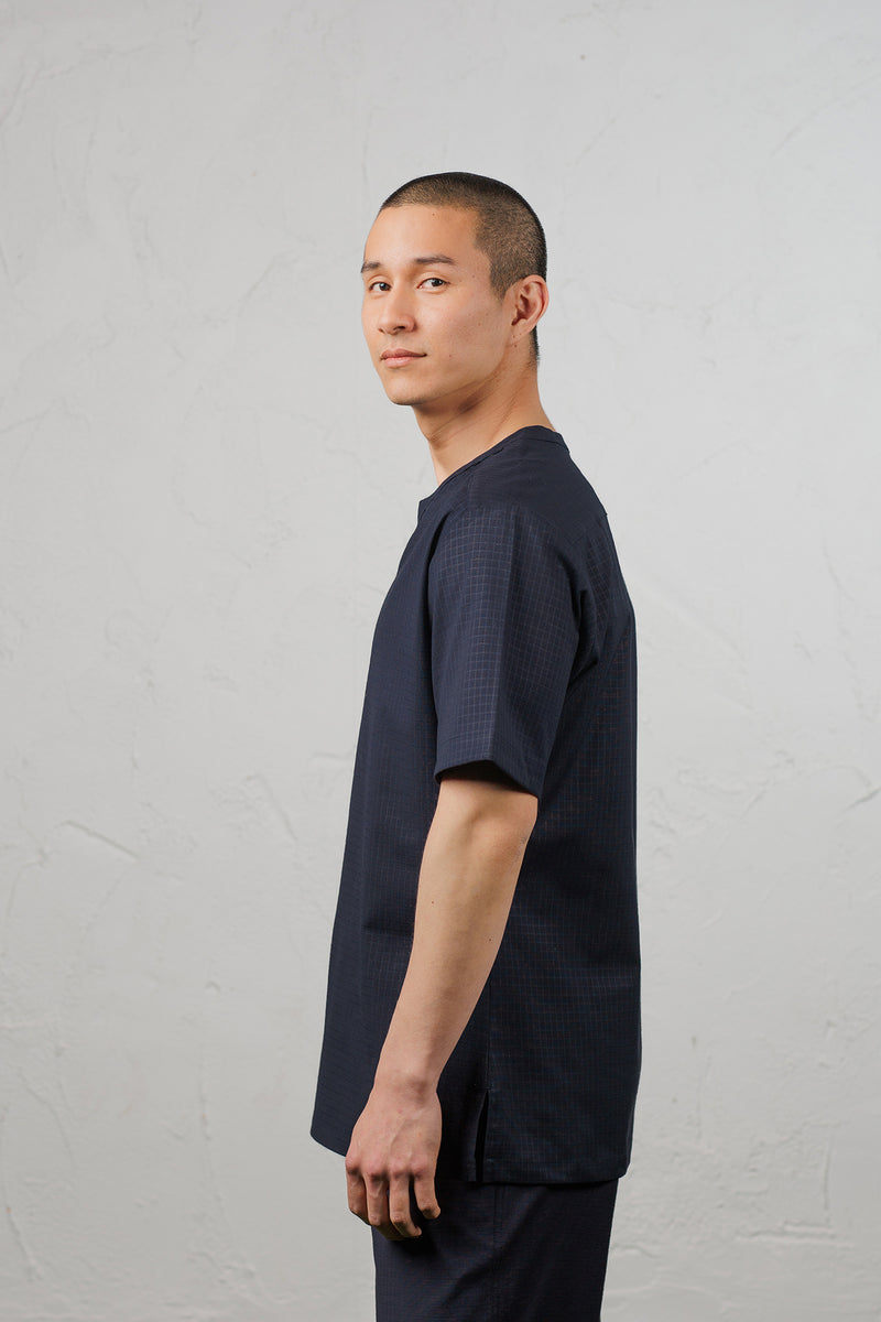 mens housekeeping top