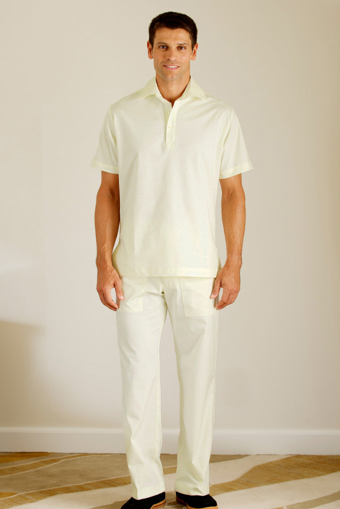 Cream hpusekeeper male tunic 