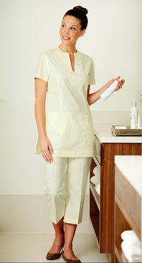 Cropped housekeeping pants 
